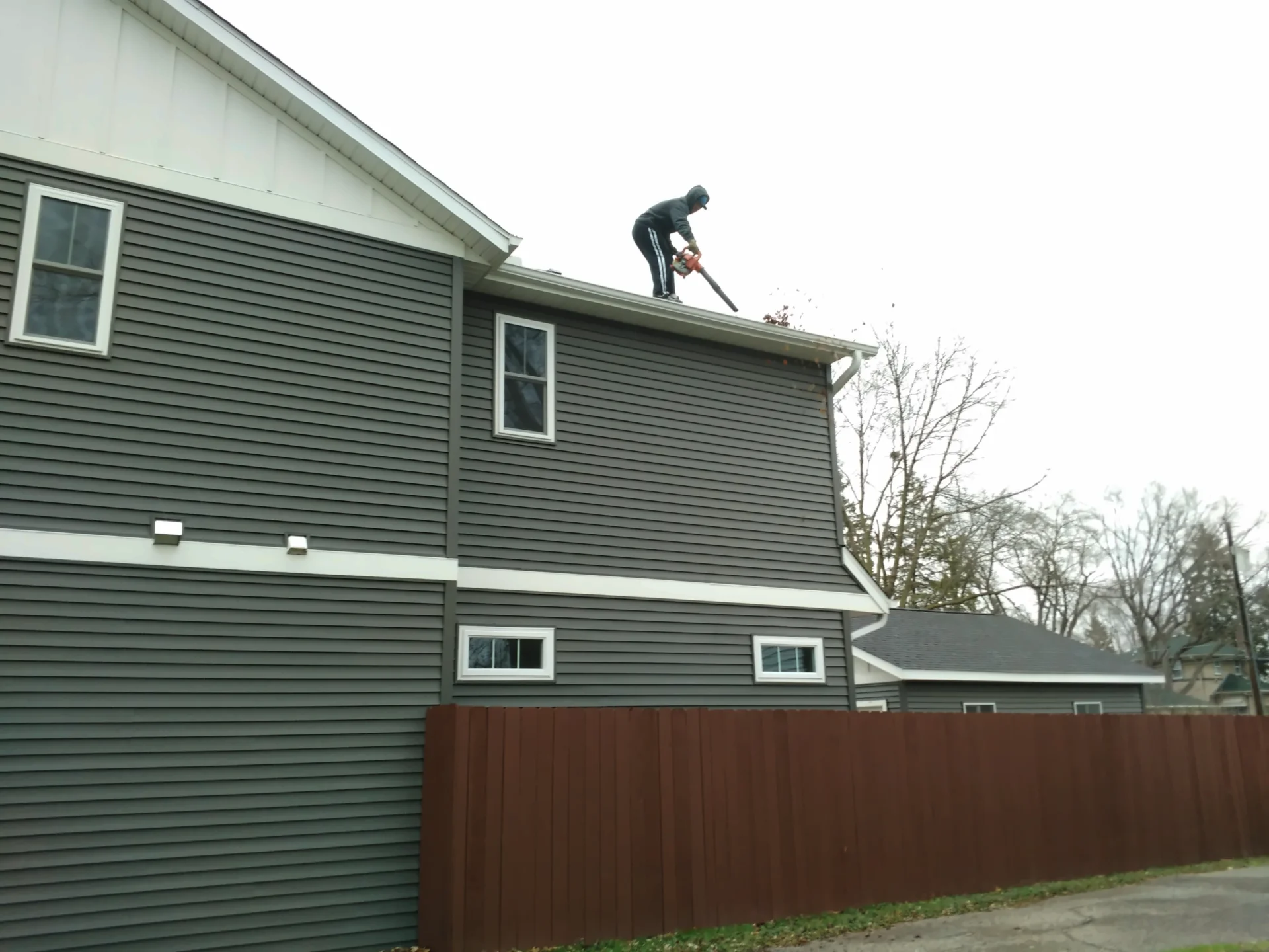 MN gutter cleaning