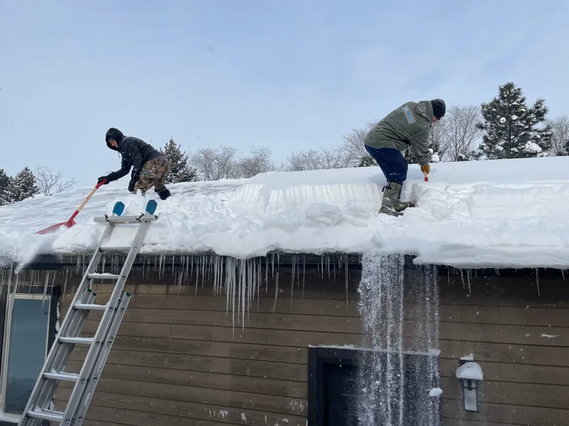 MN roof snow removal